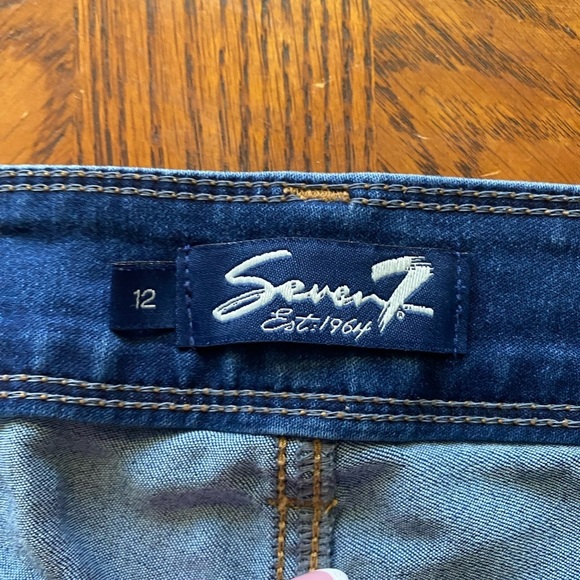 Seven7 Women's Blue Denim Shorts - Picture 4 of 6